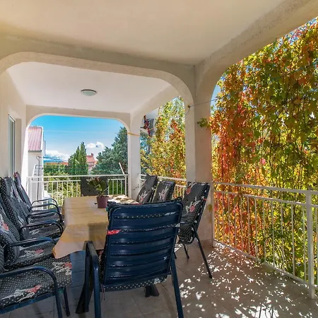 Apartman Ul. Mali Dol
