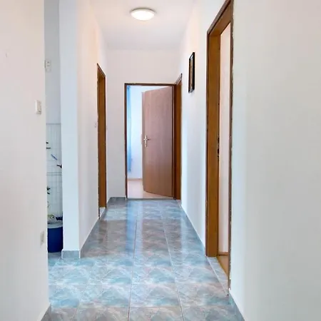 Ul. Mali Dol Apartman *